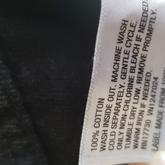 Wild Fable Distressed Low Rise Raw Hem Denim Shorts in Black Size 6 28W - Picture 11 of 14